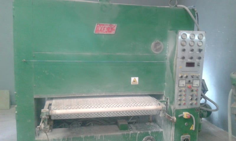 Viet lacquer sander